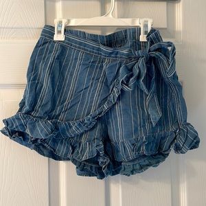 American Eagle Wrap-around Shorts Blue and White Stripe Size Small